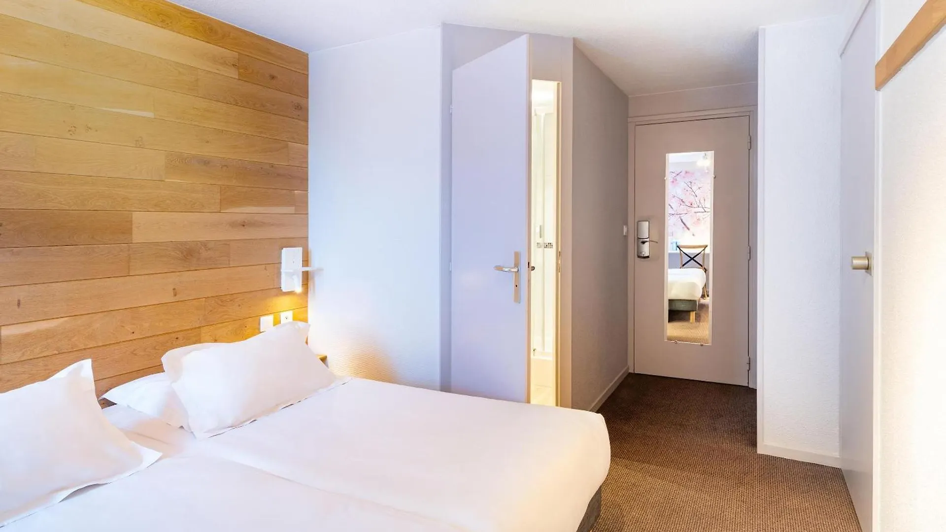 ***  Sure Hotel By Best Western Rennes Chantepie Francie