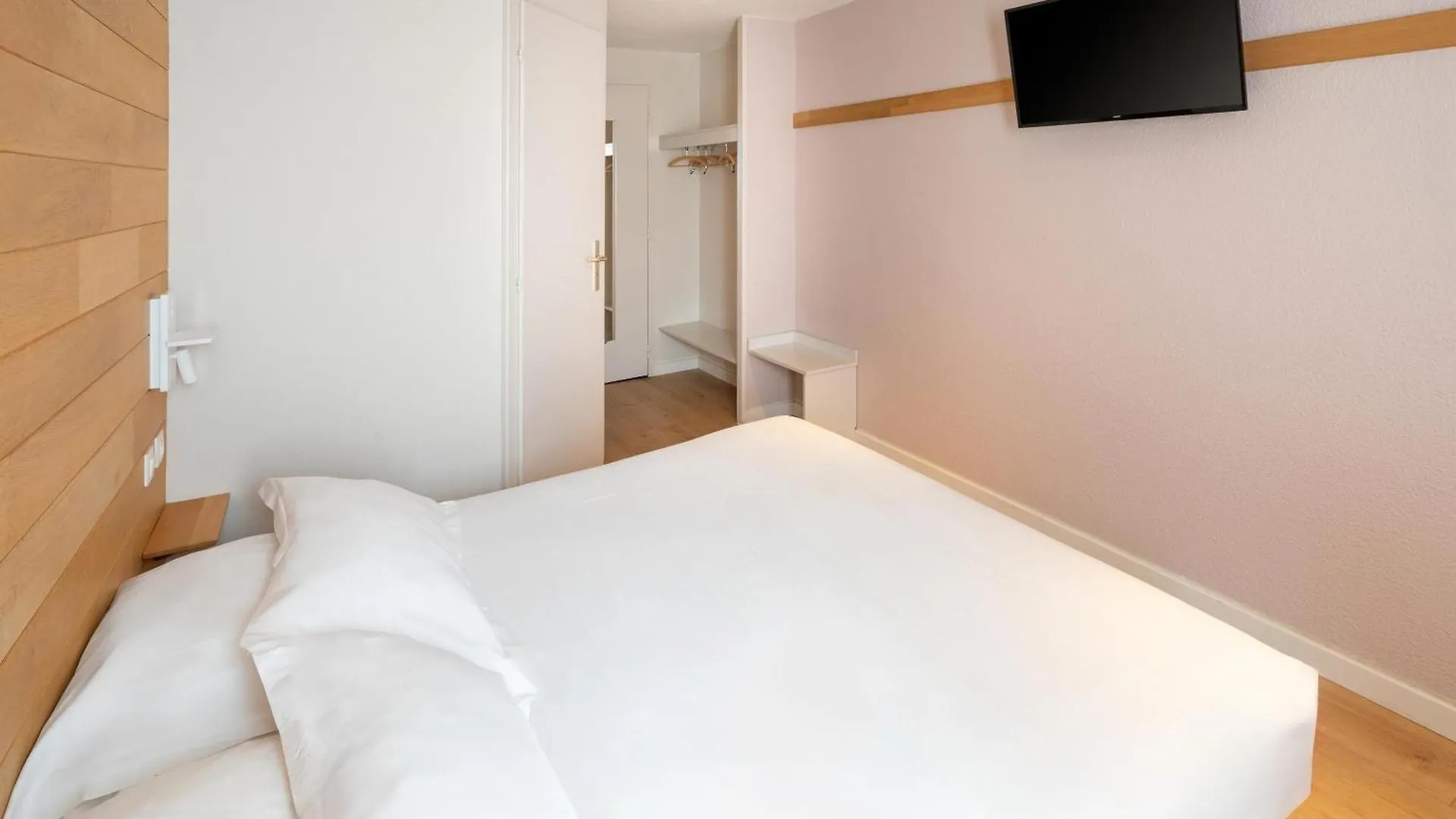 ***  Sure Hotel By Best Western Rennes Chantepie Francia